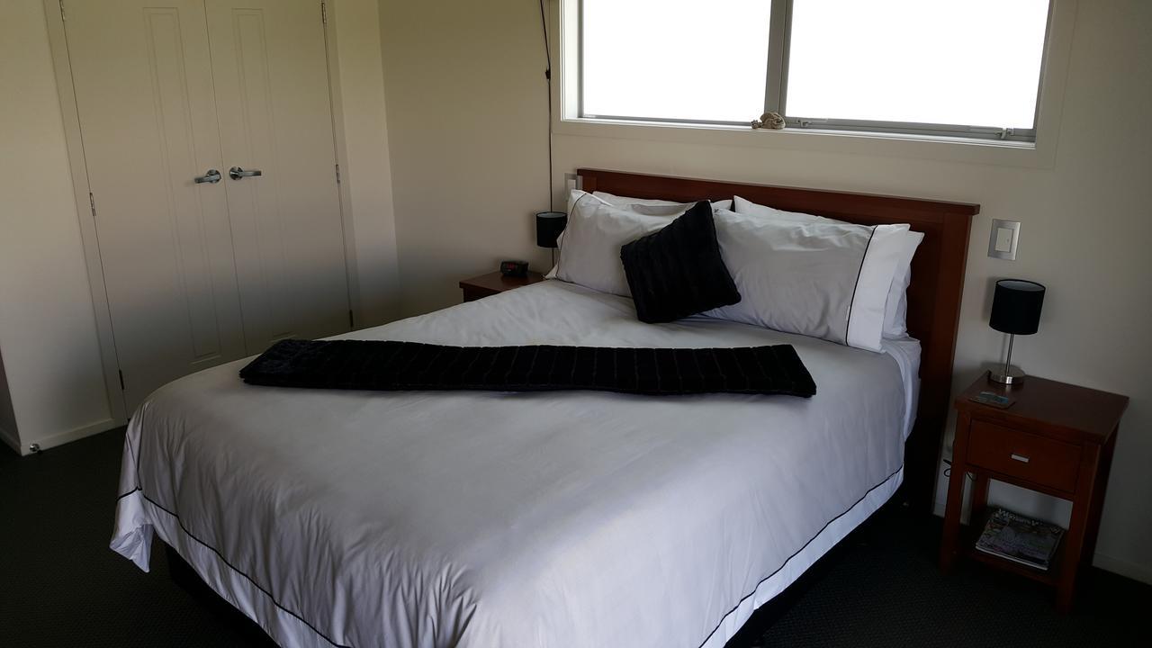 Athenree Waterside Accommodation 外观 照片