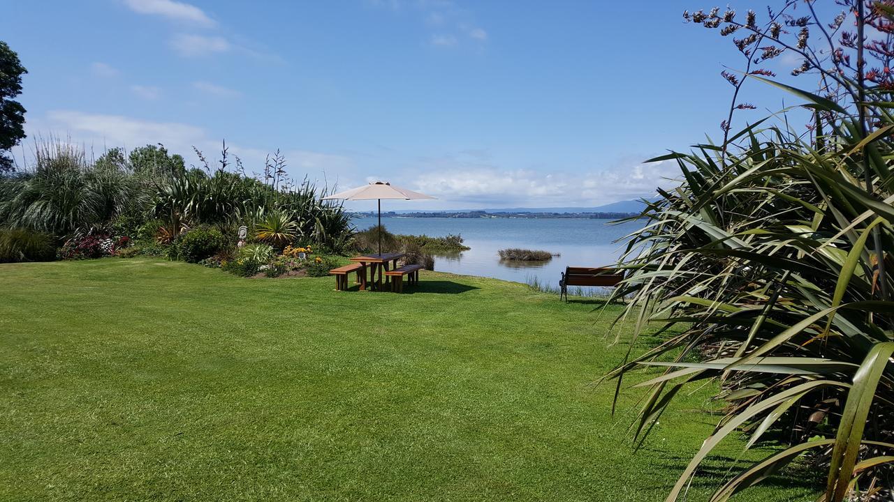 Athenree Waterside Accommodation 外观 照片